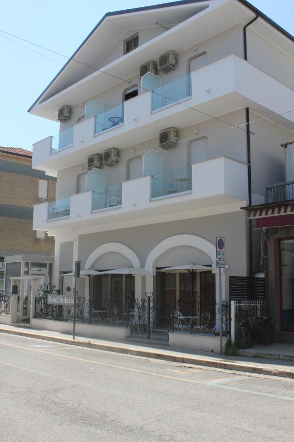 Hotel Solaris Джулианова Екстериор снимка