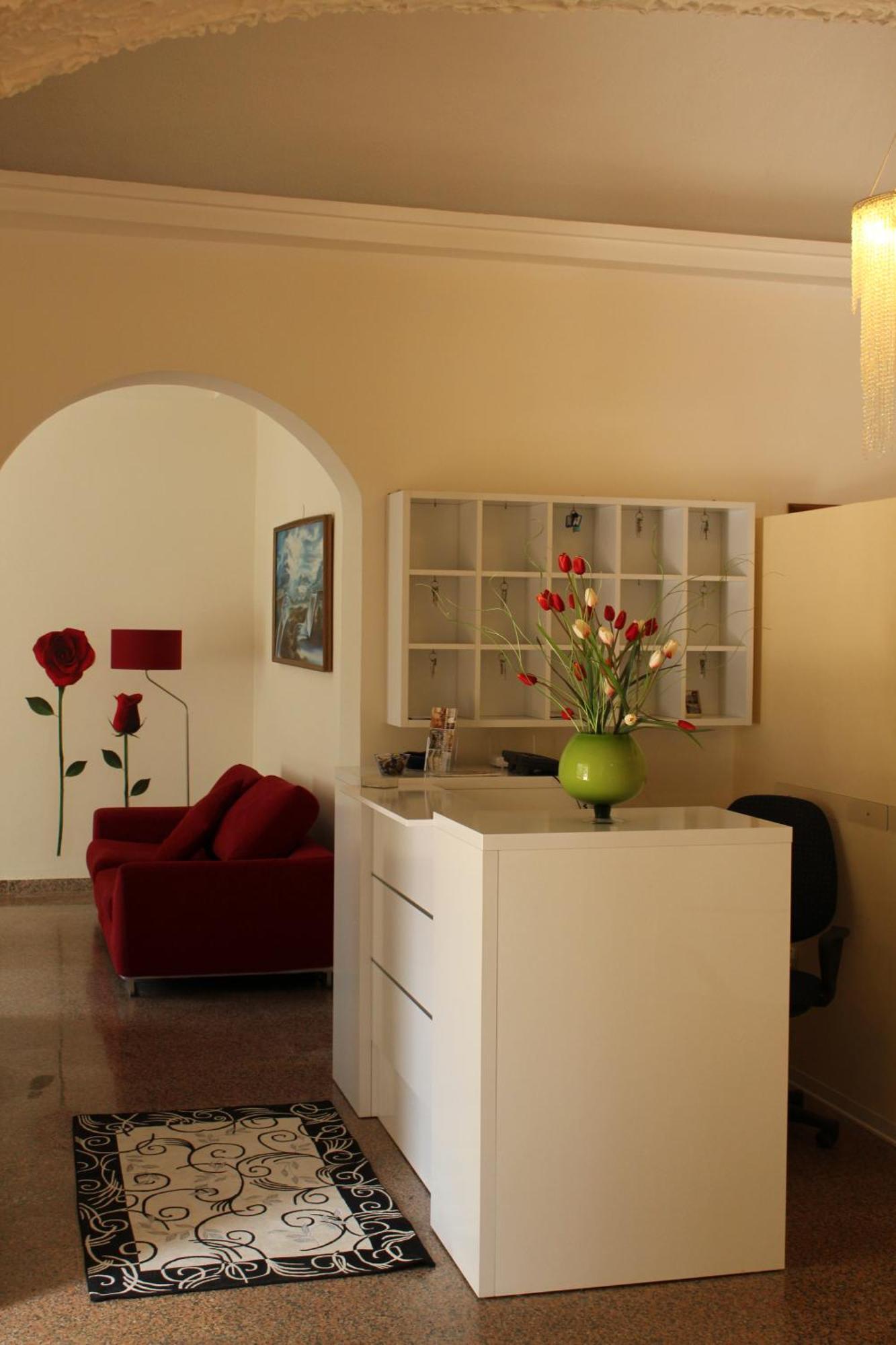 Hotel Solaris Джулианова Екстериор снимка